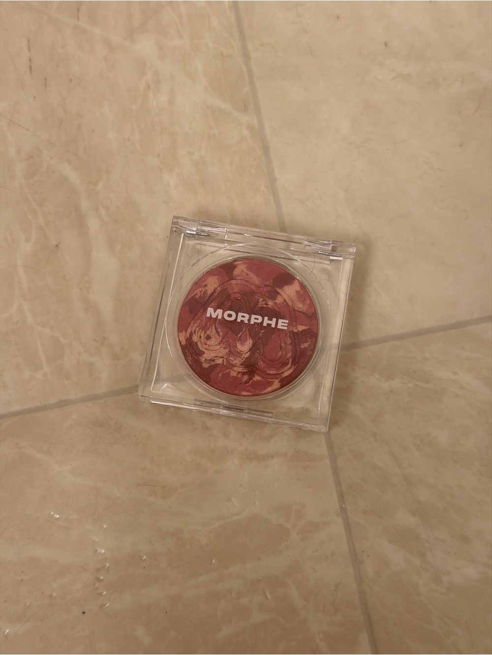 Morphe Red Marble blush cloud light breeze
